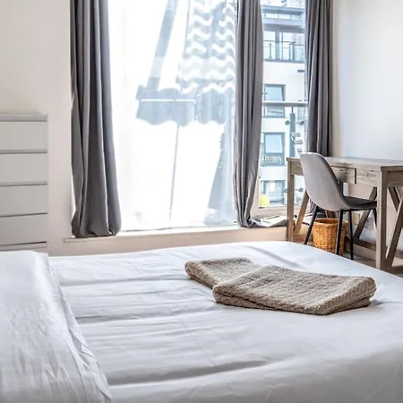 Luxury Apartment In Canary Wharf Лондон Экстерьер фото
