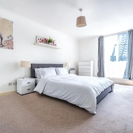 Luxury Apartment In Canary Wharf Лондон Экстерьер фото